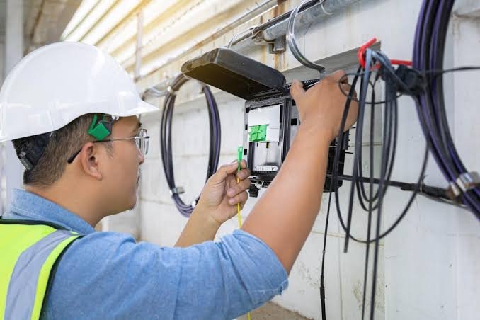 Fast Electrical Fault Diagnosis